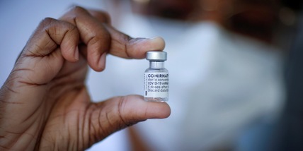 Covid, responsabile Pfizer annuncia: “Allo studio vaccino monodose”