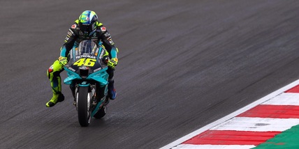 MotoGp: Valentino Rossi a Pomposa con i piloti dell'Academy