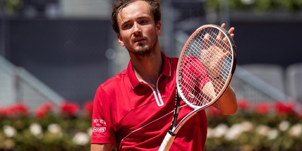 Medvedev ko nel derby con Karatsev: Internazionali addio