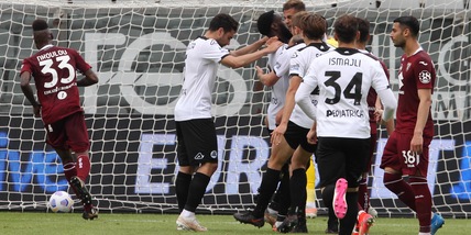 Festa Spezia: Torino battuto e salvezza raggiunta. Nzola è super