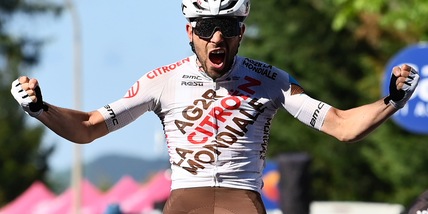 Giro d’Italia, Vendrame vince 12ª tappa. Bernal conserva maglia rosa