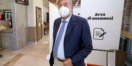 Burioni furioso sui social per il caos sui vaccini