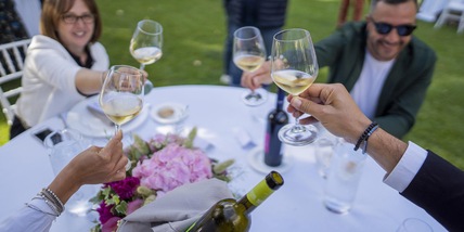 Matrimoni, battesimi, feste: serve il green pass anche in zona bianca