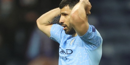 Aguero, controllo al ginocchio prima di firmare con il Barcellona