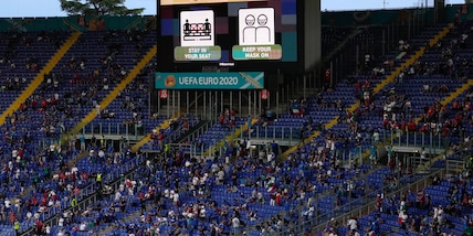 Europei, daspo a tifoso turco per il petardo all'Olimpico