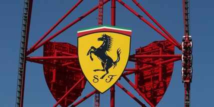 Ferrari presenta la prima collezione di moda e il suo nuovo il ristorante
