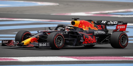 F1, Gp Francia: Verstappen in pole davanti a Hamilton, Sainz partirà 5°