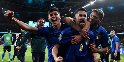 Europei, l'Italia batte la Spagna 4-2 ai rigori e vola in finale