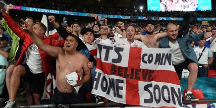 Laser, fuochi e insulti dei tifosi dell'Inghilterra? La multa fa sorridere