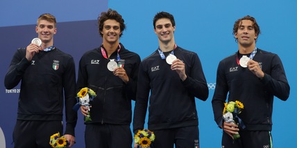 Olimpiadi, storico argento per l'Italia nella staffetta 4x100 stile libero