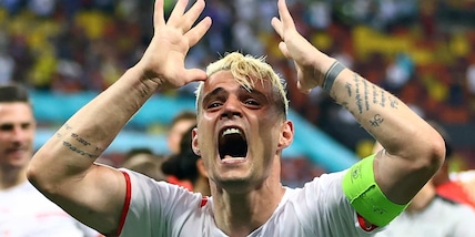 Roma, stretta per Xhaka: lui vuole solo Mourinho