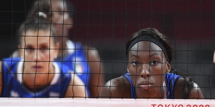 Olimpiadi Volley, la Serbia prende a pallate l'Italia: Egonu eliminata