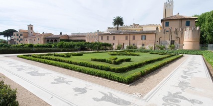 Attentato incendiario alla tenuta presidenziale. Mattarella: "Atti criminali"