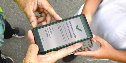 Covid, green pass obbligatorio per viaggiare anche in zona bianca