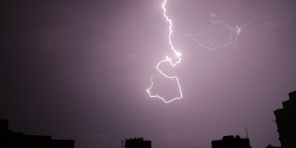 Uomo fulminato a Lucca: la colpa è del suo smartphone