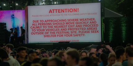 New York, ora l'uragano Henri fa paura: sindaco dichiara stato di emergenza