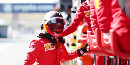 F1, Sainz: "I meccanici Ferrari hanno fatto un lavoro incredibile"