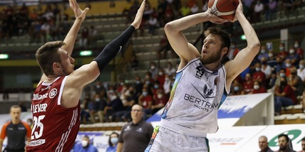 Supercoppa, Poeta trascina Cremona su Varese. Super Tortona!