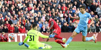 Liverpool-Manchester City, che show: 2-2 che favorisce il Chelsea