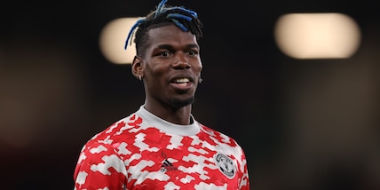 Pogba, messaggio allo United: "Voglio restare a Manchester"