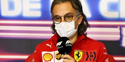 F1, Mekies elogia Sainz: "Fantastica la difesa su Perez"