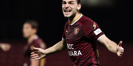 Salernitana, si ferma anche Veseli: problema al polpaccio