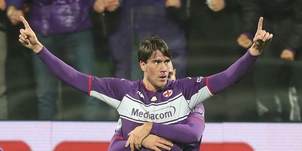 Vlahovic, la Fiorentina spera: ecco perché non andrà via a gennaio