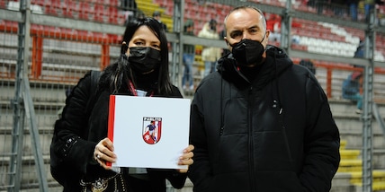 Paolo Rossi, Perugia e Vicenza in campo con un logo speciale