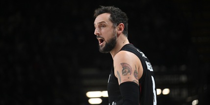 Alla Virtus il derby, Brindisi ok all'overtime. Reggio Emilia vola con Olisevicius