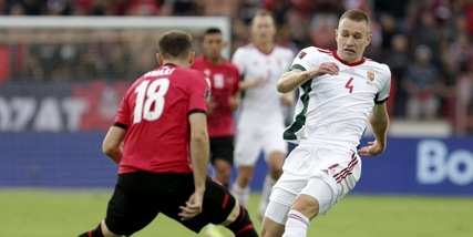 Szalai aspetta il Napoli