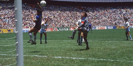 Quando Maradona anticipó la mano de Dios a Udine