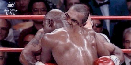 Tyson, dal morso sul ring alle caramelle all'hashish a forma di orecchio! C'è di mezzo anche Holyfield