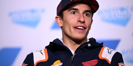 MotoGP, Luis Enrique esalta Marquez: "Sportivo esemplare". E il pilota ringrazia