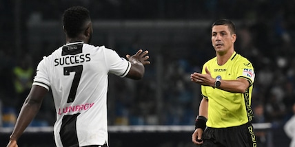 Napoli-Udinese, la moviola: Manganiello perde il rigore e Bijol da rosso