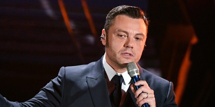 Tiziano Ferro, la verità sul divorzio da Victor: "Ecco perché non posso portare i figli in Italia"