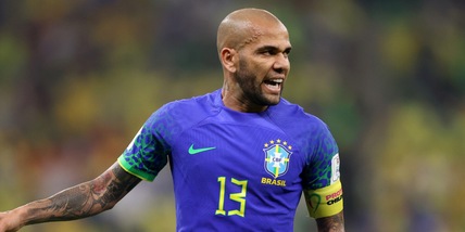 Dani Alves, chiesti nove anni di carcere per violenza sessuale: i dettagli