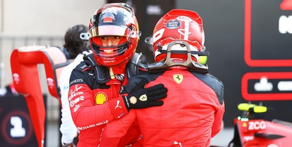 Clamoroso annuncio in Ferrari: Elkann svela il futuro di Leclerc e Sainz