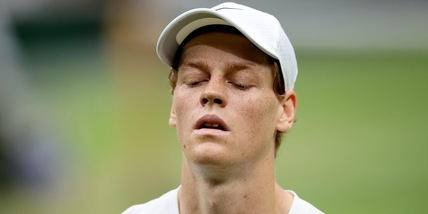 Clamoroso: Sinner non ce la fa e salta Parigi per una tonsillite