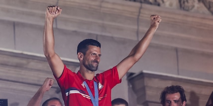 Djokovic torna in Serbia: l'accoglienza dei tifosi è impressionante! VIDEO