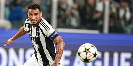 Danilo fuori: il Napoli lo vorrebbe, i tifosi della Juve sono perplessi. Cosa sta succedendo