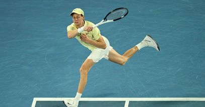 Sinner batte Shelton in tre set e vola in finale con Zverev agli Australian Open
