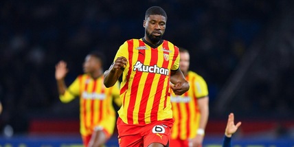 La Juve si avvicina a Danso: il Lens apre al prestito