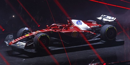 Ferrari, presentata la nuova SF-25 all'evento F1 di Londra: rivivi la diretta