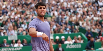 Alcaraz non è sereno, a fine partita risponde infastidito: "La gente non è paziente, mi chiedono cose..."