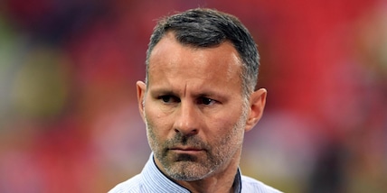 Giggs e il retroscena sull'ex allenatore: "Mi diede un pugno sullo stomaco"