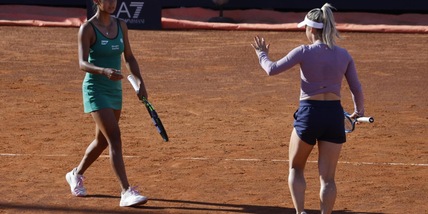 Errani-Paolini incantano il Foro: avanti col brivido, ora puntano il bis