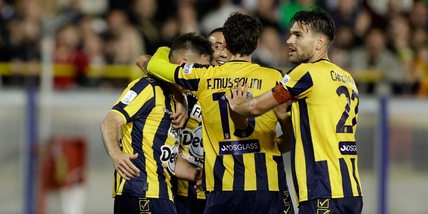 La Juve Stabia batte la Cremonese all'andata ma tutto è ancora aperto