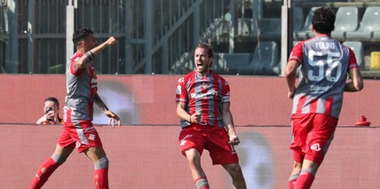 Serie B, tris della Cremonese sulla Juve Stabia: è la prima finalista dei playoff