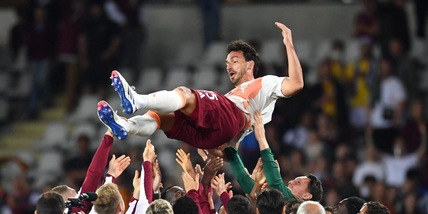 Hummels si ritira e ringrazia i tifosi della Roma: "Mi avete fatto sentire amato"