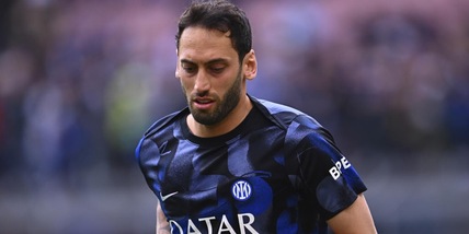Inter, dilemma Calhanoglu: venderlo o no?